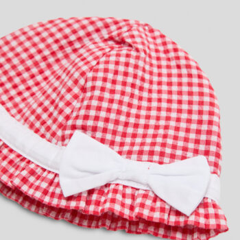 Бебешка шапка GB BABY STRAWBERRY за момиче с панделка